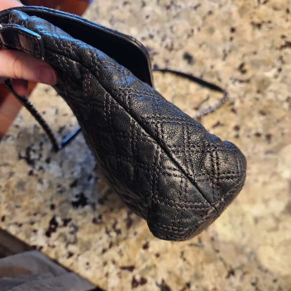 Marc Jacobs black leather with silver tone hardware hanging purse - Picture 6 of 13